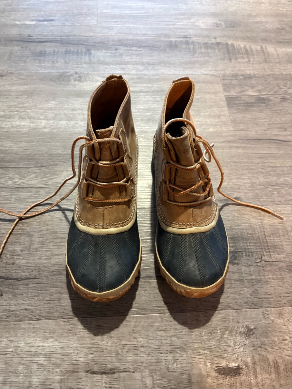 Women’s Sorel Duck Boots 8